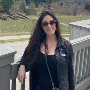 Meet your Posher, Michele